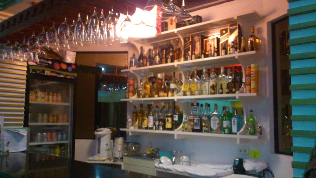 蓝色泻湖酒套房酒店 公主港 外观 照片